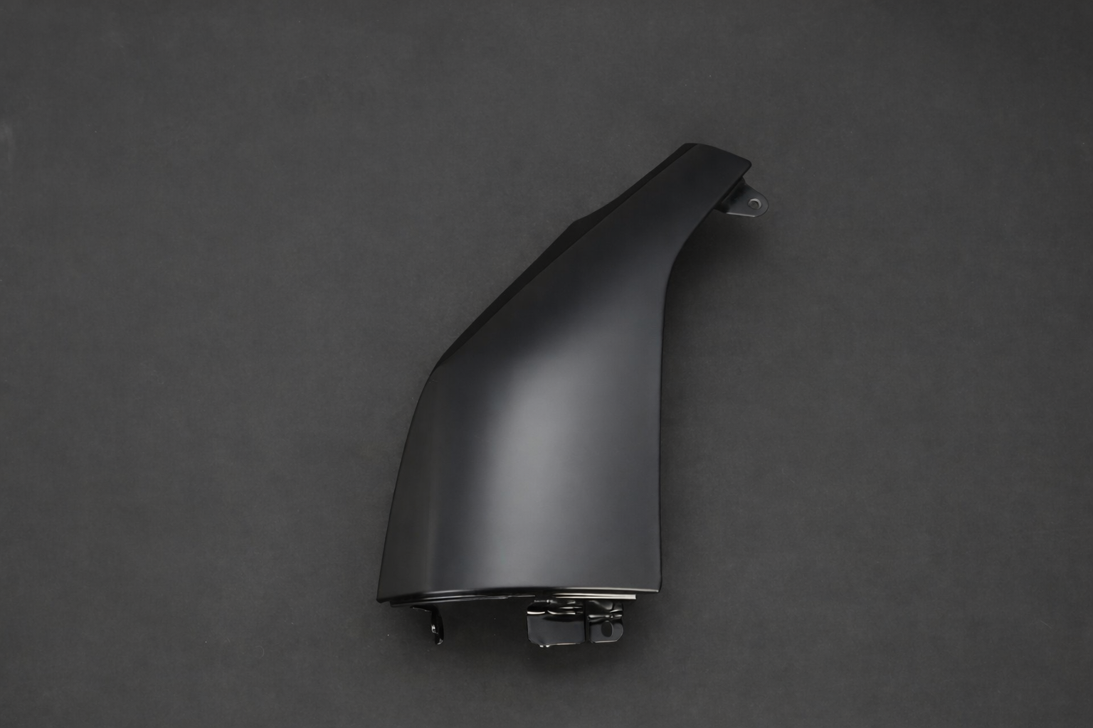 ハイエース 海外純正 塗装済フロントコーナーパネル(交換タイプ)を販売