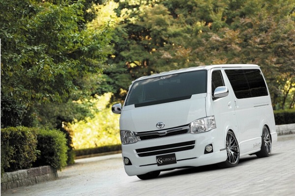 3型ハイエース 標準ボディー用 GIBSON 「OMEGA」 フロントハーフスポイラー