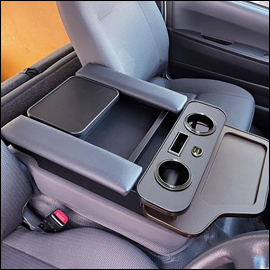 ハイエース　DX専用　フロントセンタードリンクホルダーV2(USB充電付)